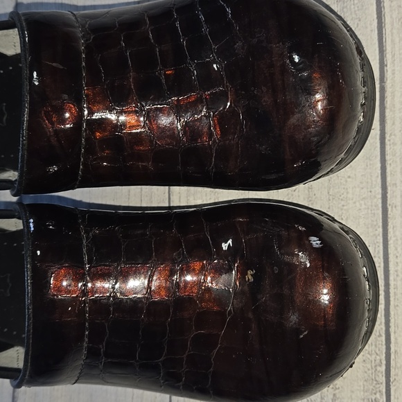 Dansko Professional Patent Leather Clogs Reddish Brown Size EU 40 - Picture 4 of 11